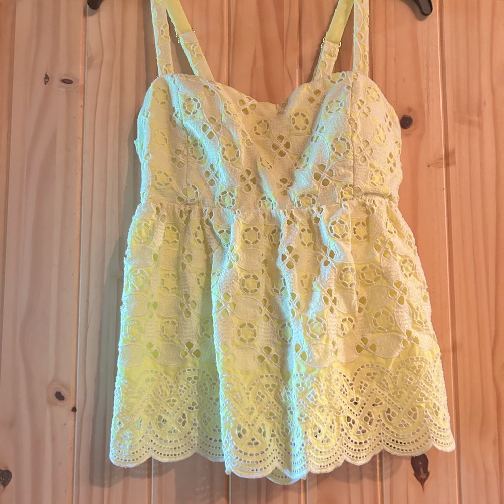 Lilly Pulitzer Shellegant Eyelet Bauble Yellow Top - Picture 2 of 4